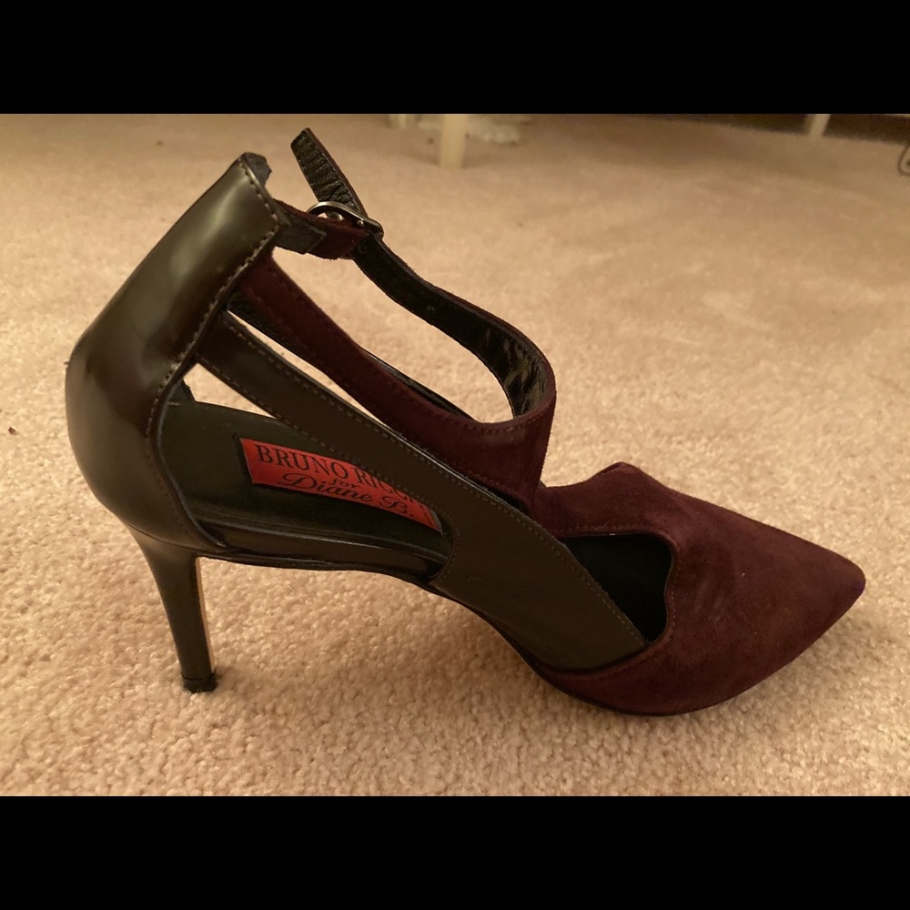 Shoes - Picture 2 of 3